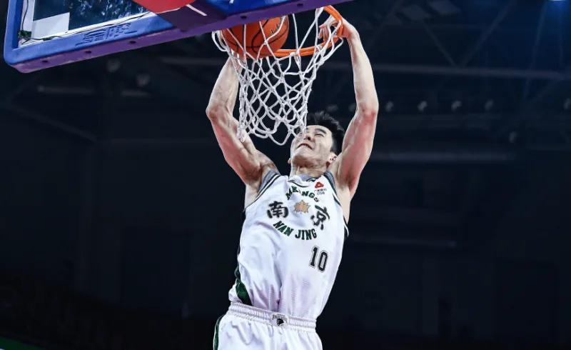 沙巴体育官方入口-郭昊文真带不动同曦！自己铆足劲攻坚，汉兹昙花一现，各将无能力